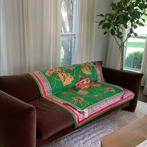 Sulk Vibrant Green Decorative Throw Blanket